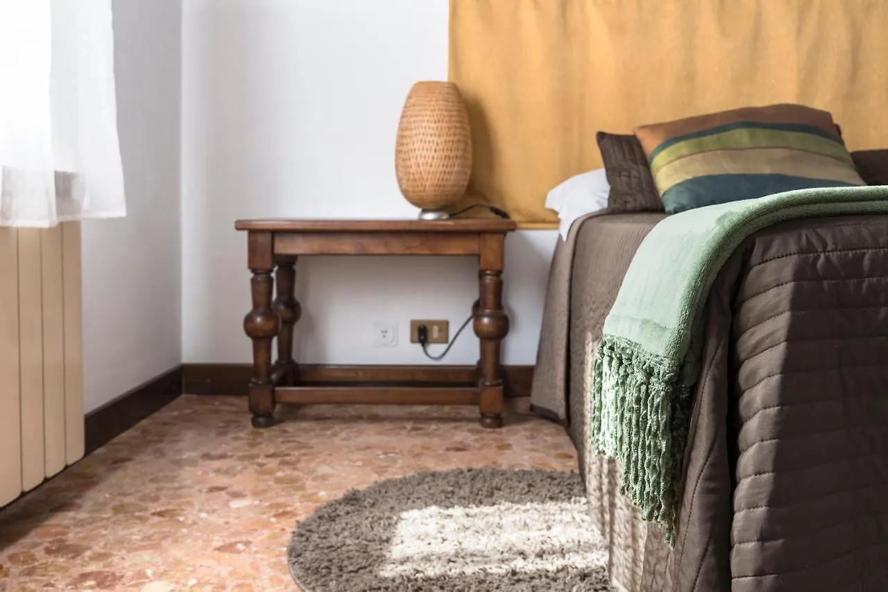 Apartment Colombina Like At Home 3 Bedrooms Fully Equipped Air Conditioned Venice Italy