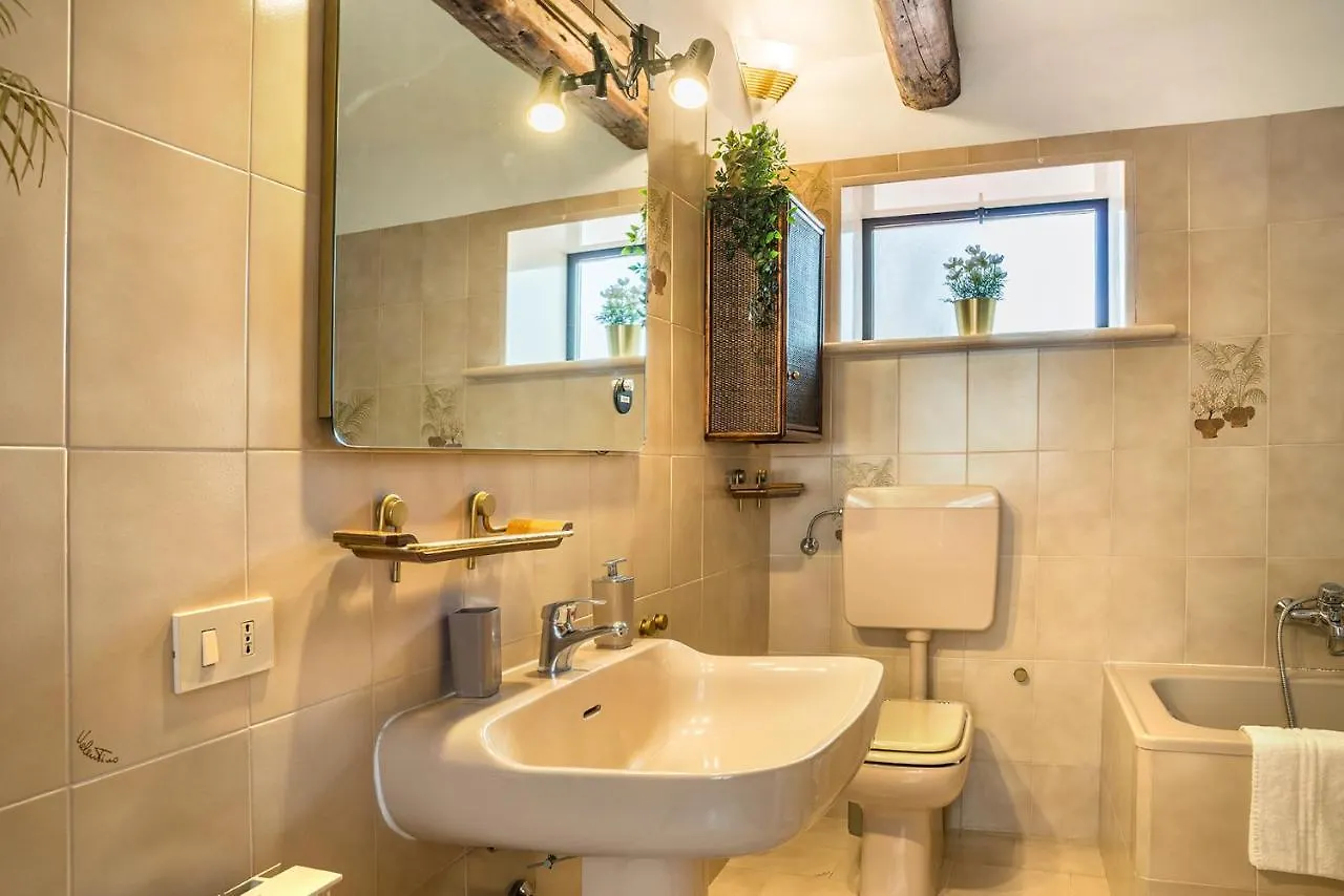 Colombina Like At Home 3 Bedrooms Fully Equipped Air Conditioned Venice Apartment